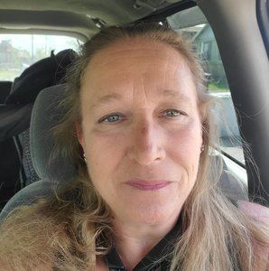 Meet your Posher, Cynthia